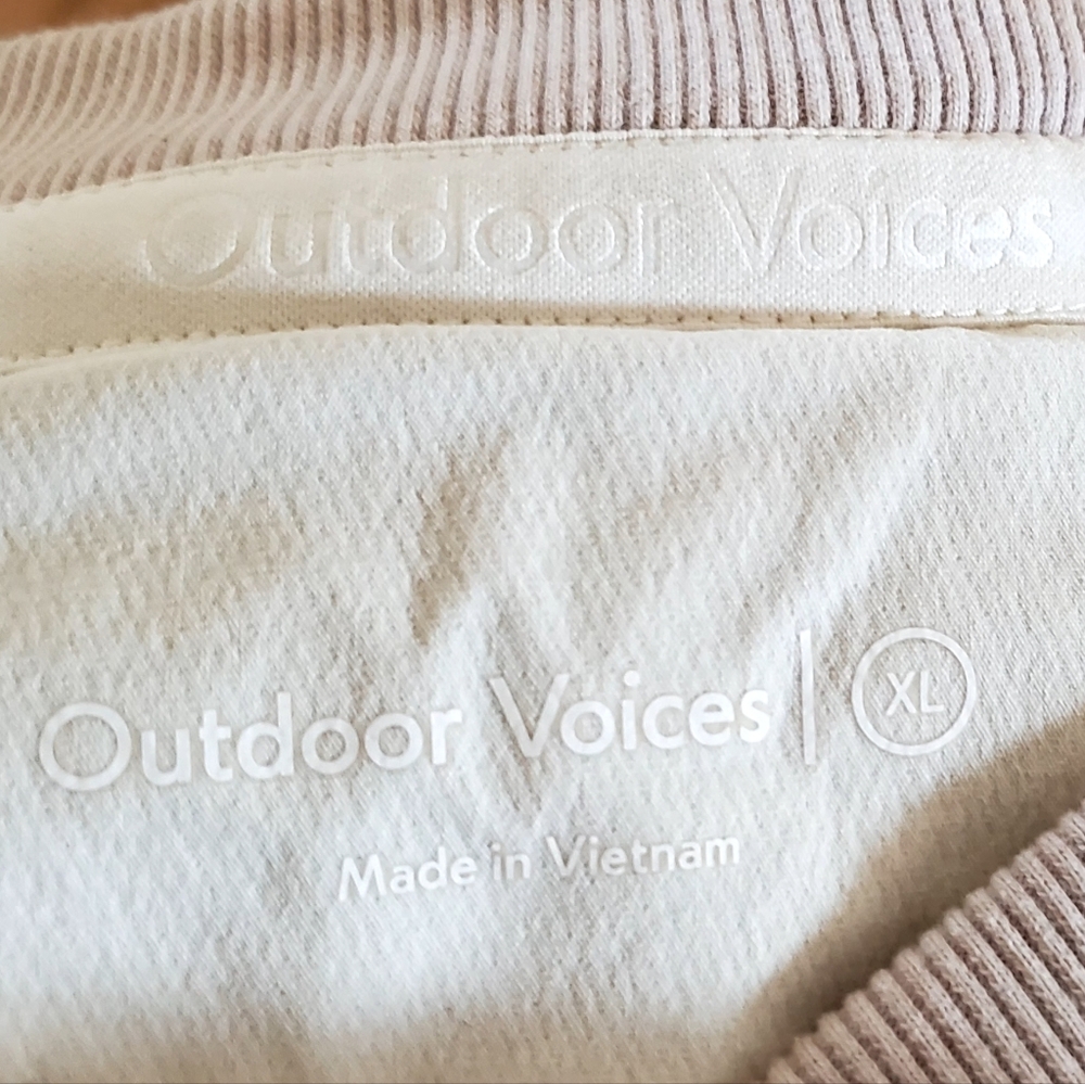 Outdoor Voices Mega Fuzzy Wool Fleece Crewneck Pullover, Oatmeal, XL, EUC - Picture 12 of 15